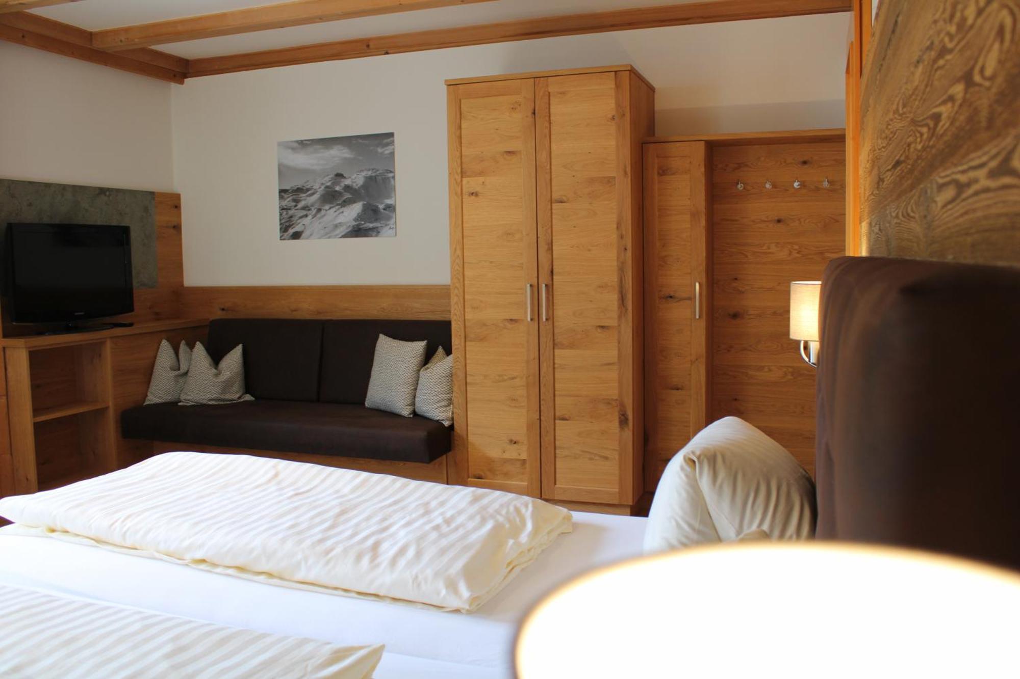 Hotel Rauscher - Das Naturteichparadies Bad Hofgastein Exteriör bild