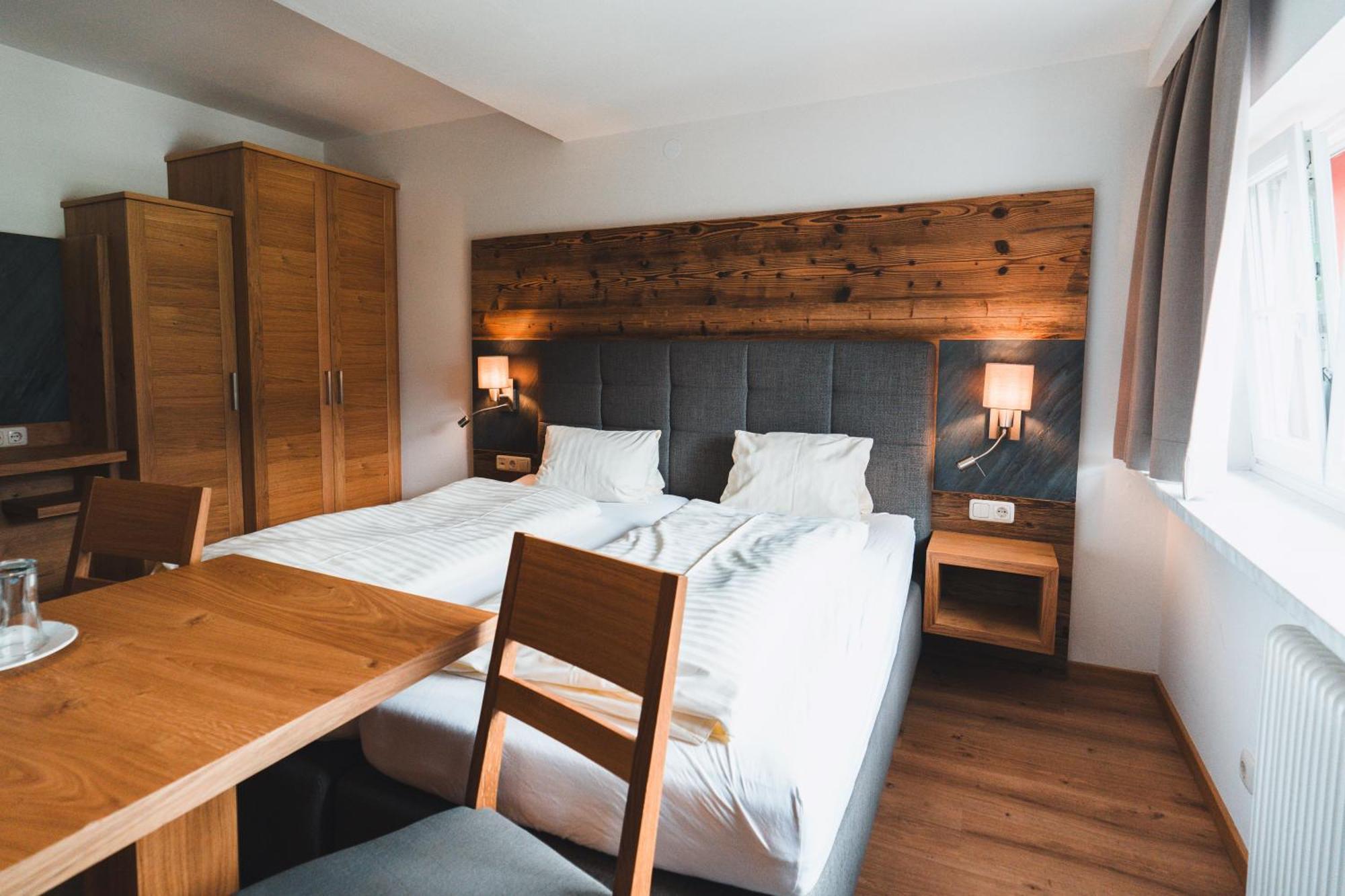 Hotel Rauscher - Das Naturteichparadies Bad Hofgastein Exteriör bild